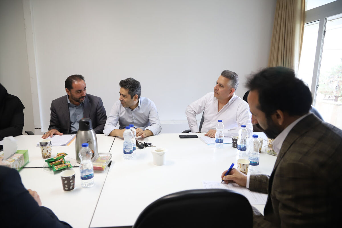 OGNhMQJrAvz9