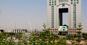 تمدید اعتبار پروانه‌های اشتغال به کار مهندسان و فعالان بخش ساختمان تا پایان شهریور ۱۴۰۴